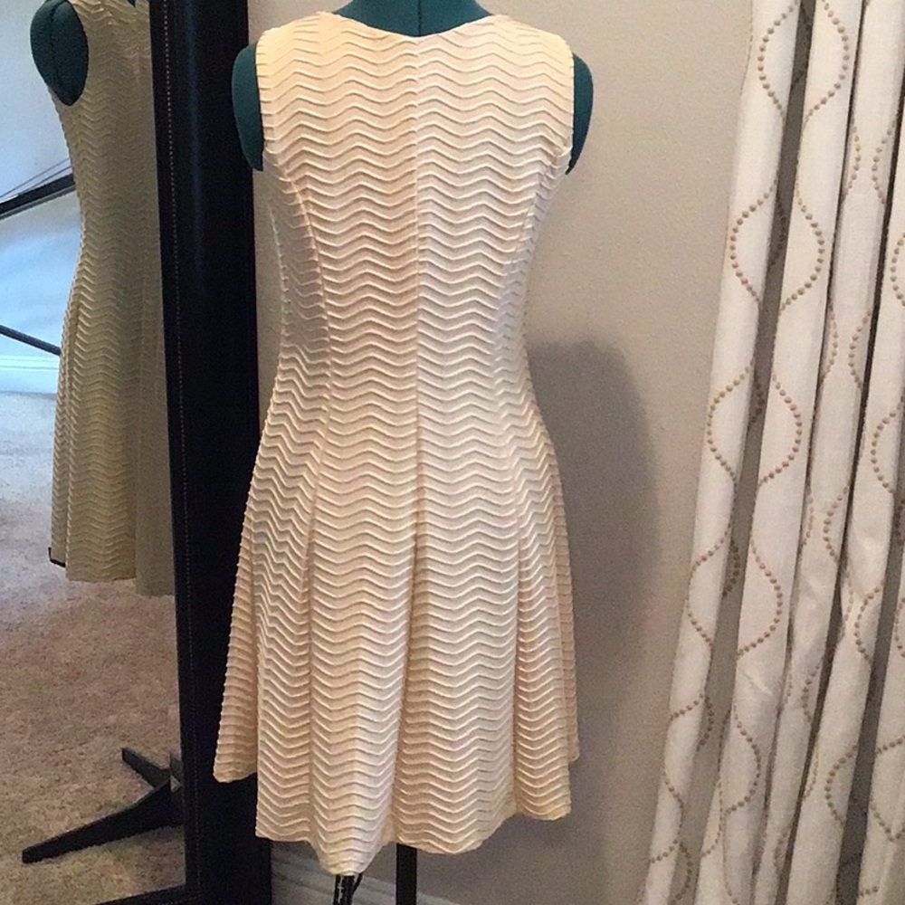 Enfocus Studio cream stretch dress size 6 - Picture 2 of 7